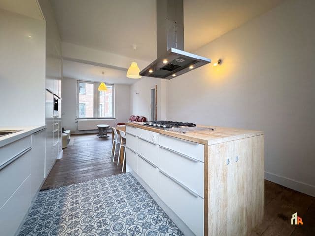 Photo 2 de DOSSIN 41 - 2e arrière - 41 Rue Dossin 4000 Liège