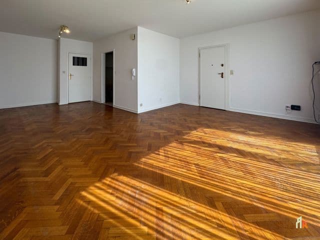 Photo de PARLEMENT 7/042 - Appartement à louer à Liège